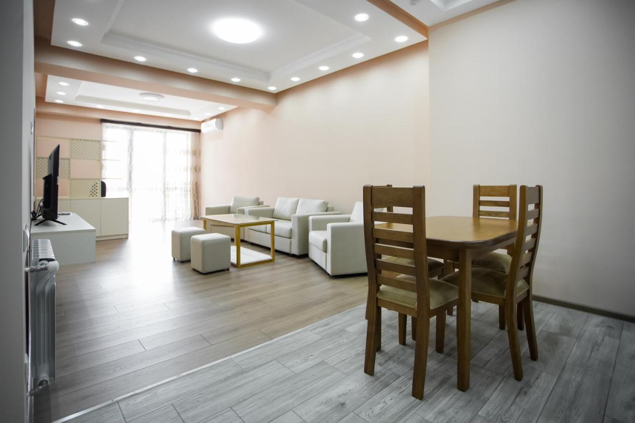 Fantastic Apartments Near Republic Square, Perfect Location, Mystreet Company Jerevan Eksteriør bilde