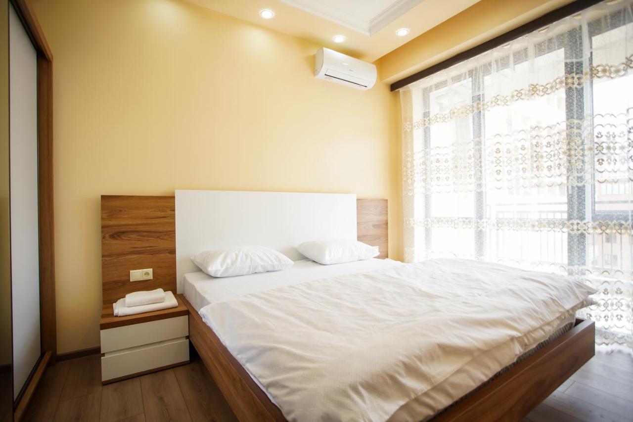 Fantastic Apartments Near Republic Square, Perfect Location, Mystreet Company Jerevan Eksteriør bilde