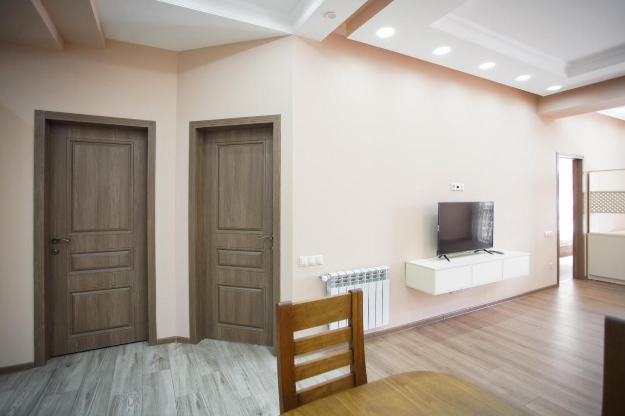 Fantastic Apartments Near Republic Square, Perfect Location, Mystreet Company Jerevan Eksteriør bilde