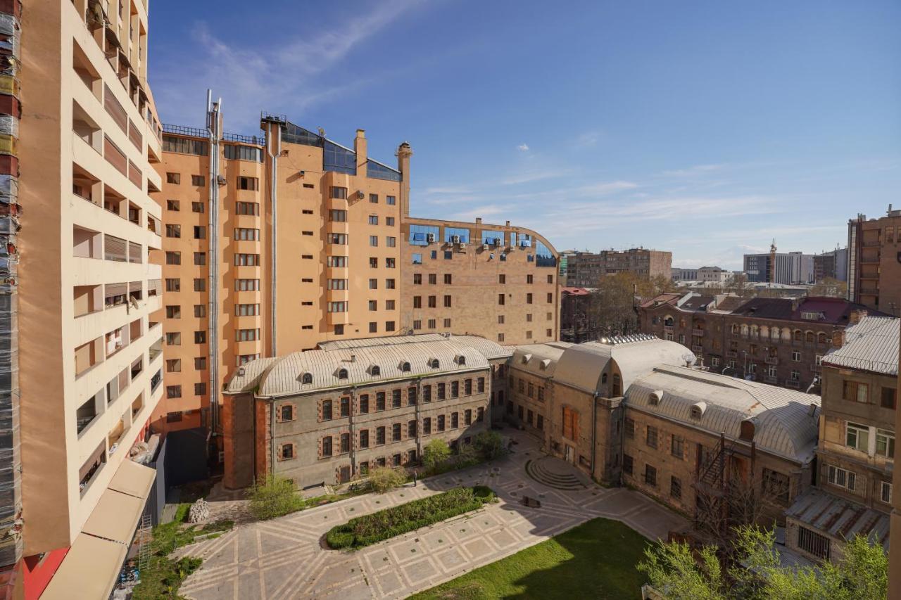 Fantastic Apartments Near Republic Square, Perfect Location, Mystreet Company Jerevan Eksteriør bilde