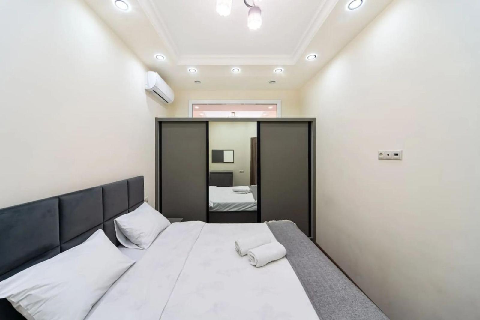Fantastic Apartments Near Republic Square, Perfect Location, Mystreet Company Jerevan Eksteriør bilde