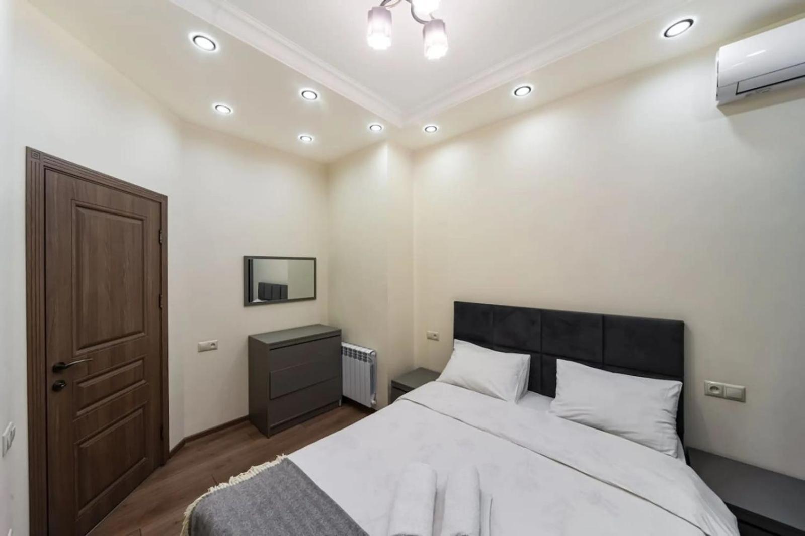 Fantastic Apartments Near Republic Square, Perfect Location, Mystreet Company Jerevan Eksteriør bilde