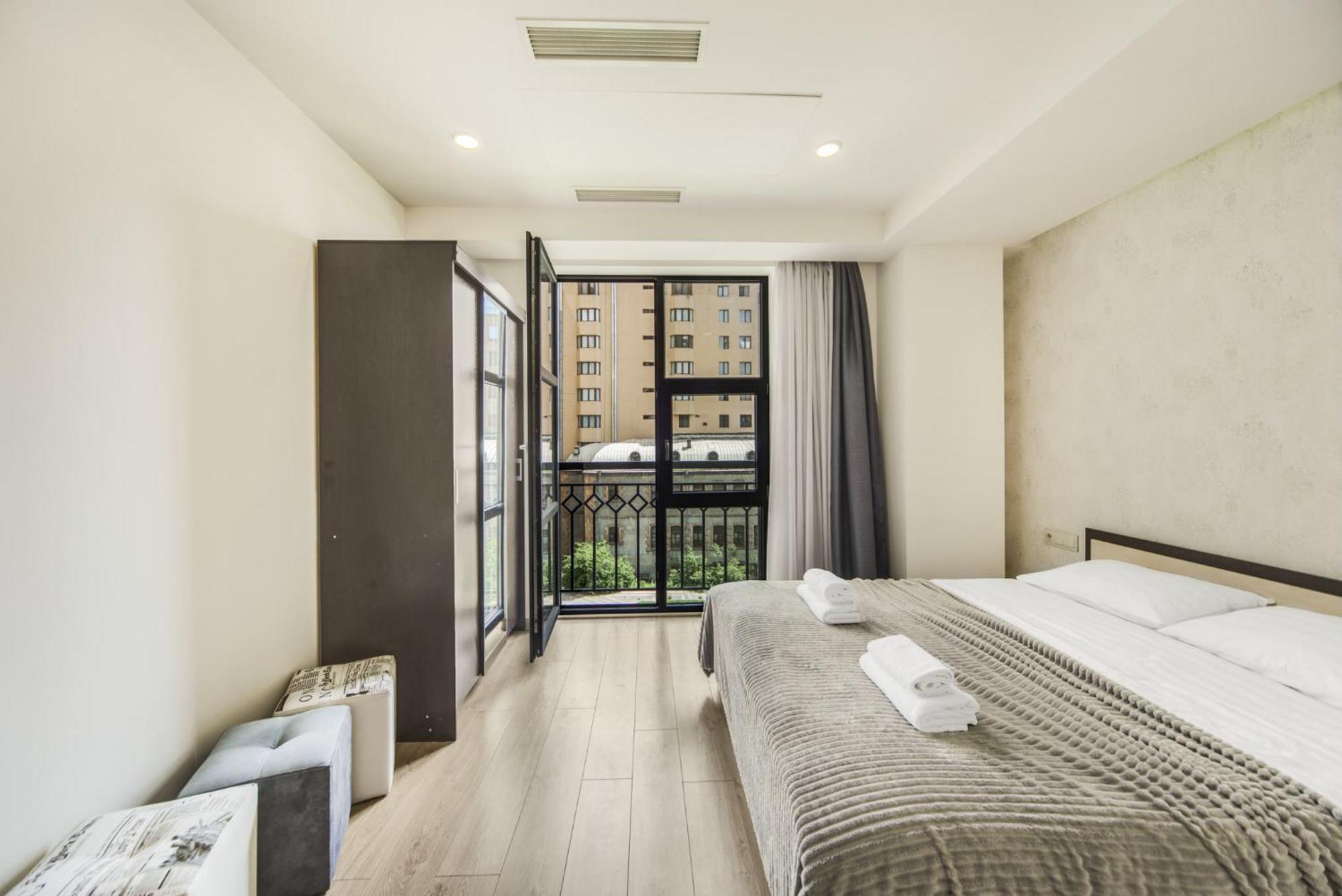 Fantastic Apartments Near Republic Square, Perfect Location, Mystreet Company Jerevan Eksteriør bilde